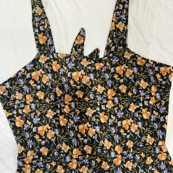 GILLI Floral Sleeveless Dress - Picture 6 of 7